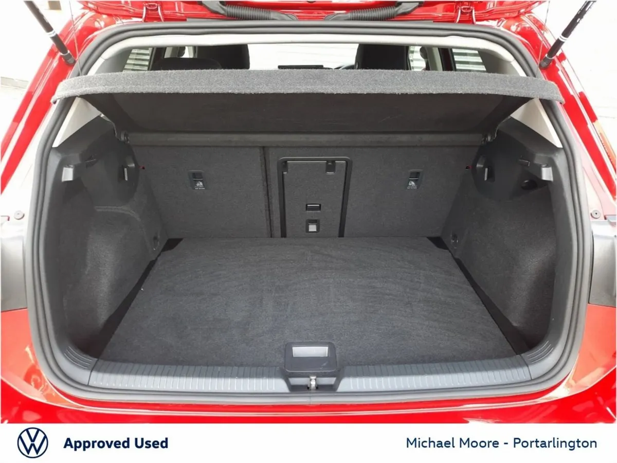 Volkswagen Golf Hatchback, Petrol, 2026, Red