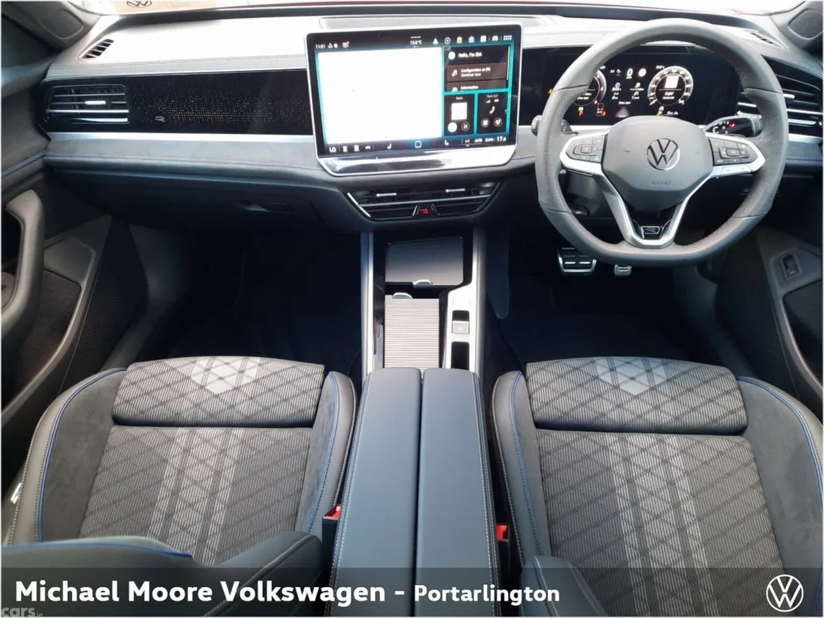 Volkswagen Passat Estate, Diesel, 2027, Red