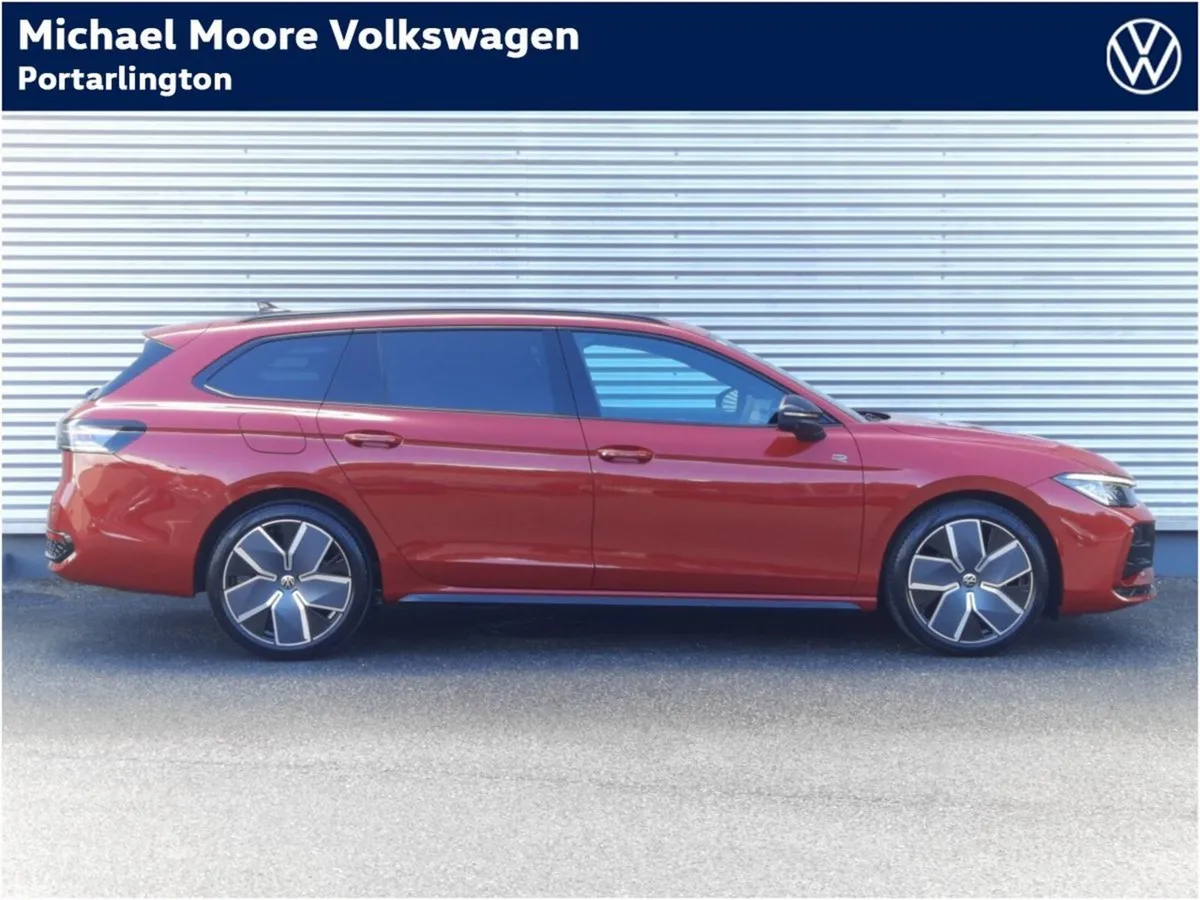 Volkswagen Passat Estate, Diesel, 2027, Red