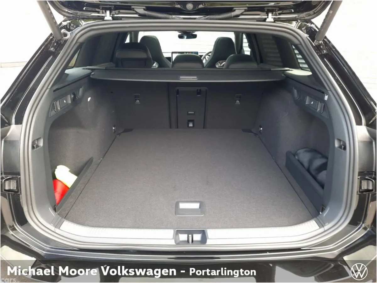 Volkswagen Passat Estate, Diesel, 2026, Black