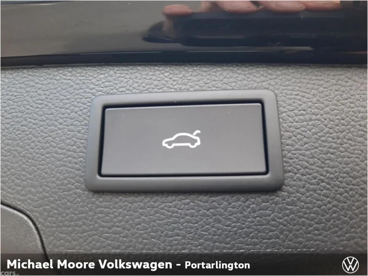 Volkswagen Passat Estate, Diesel, 2026, Black