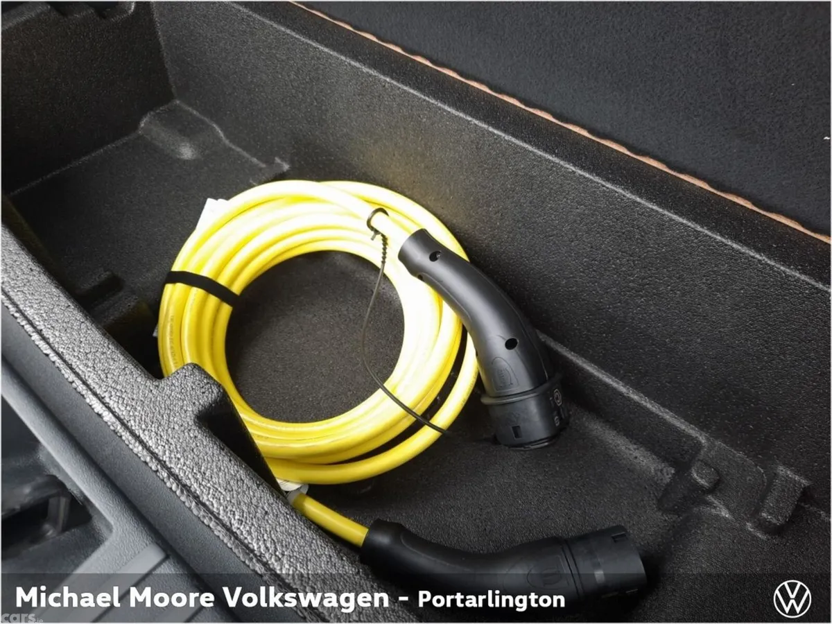 Volkswagen Tayron SUV, Petrol Plug-in Hybrid, 2027, Silver