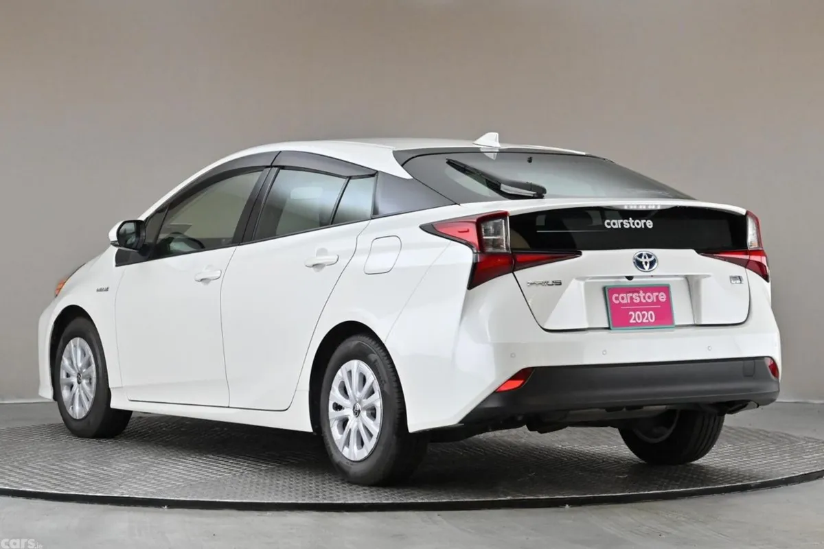 Toyota Prius Hatchback, Petrol Hybrid, 2020, White