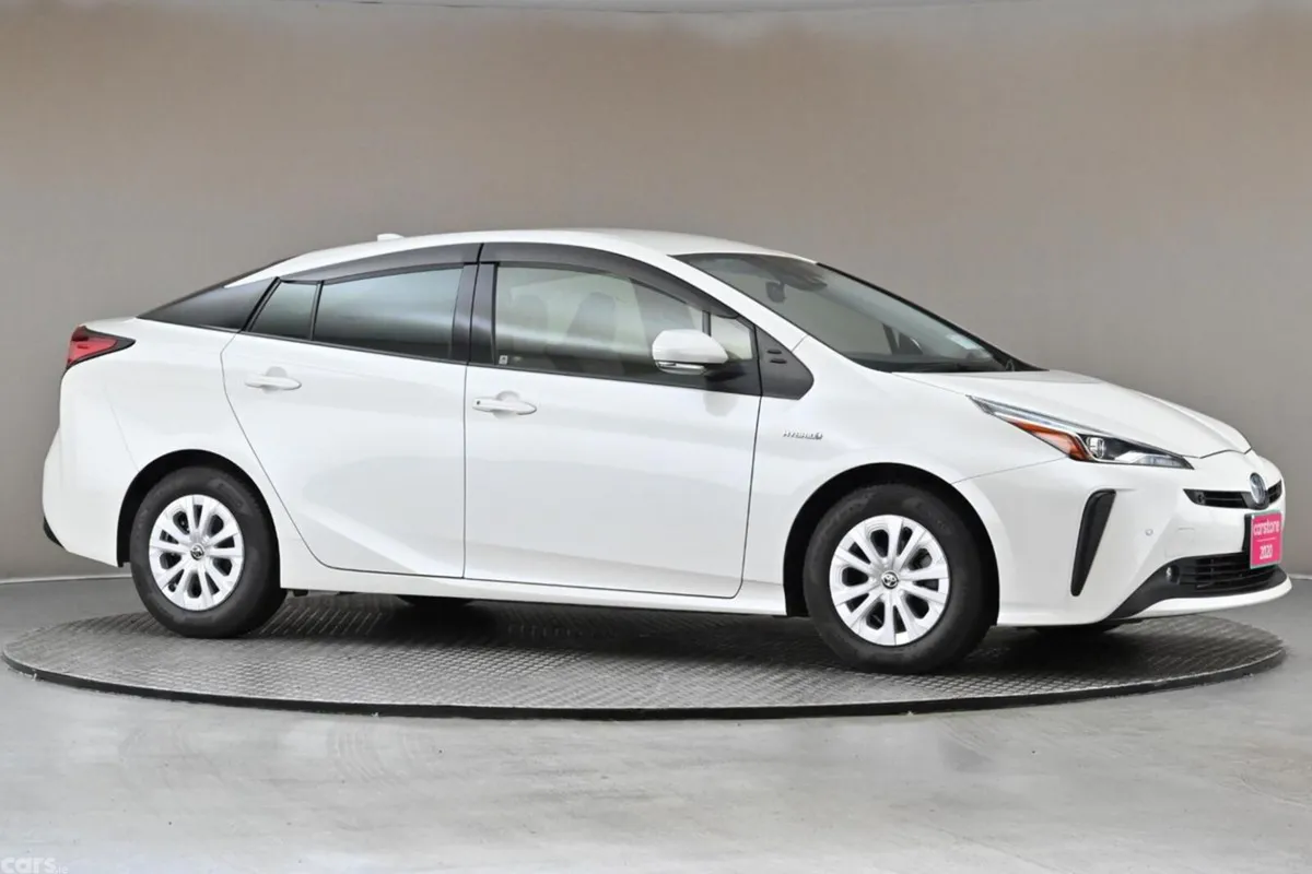 Toyota Prius Hatchback, Petrol Hybrid, 2020, White