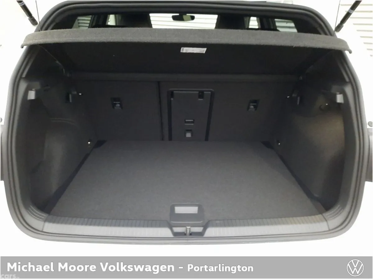 Volkswagen Golf Hatchback, Diesel, 2027, White