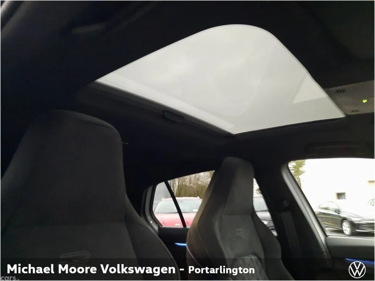 Volkswagen Golf Hatchback, Diesel, 2027, White