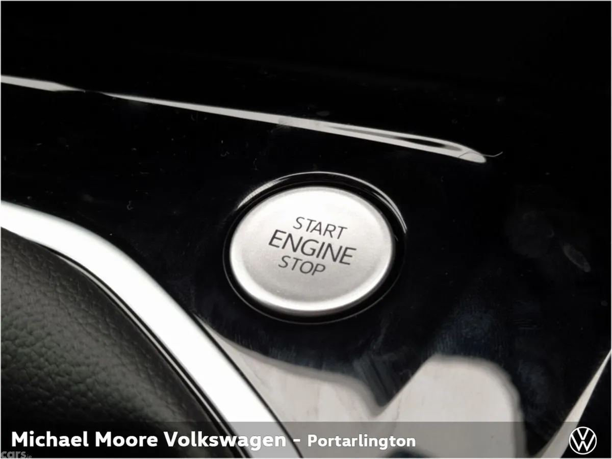 Volkswagen Golf Hatchback, Petrol, 2027, White