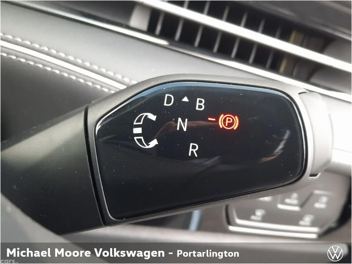 Volkswagen ID.7 Estate, Electric, 2027, Blue