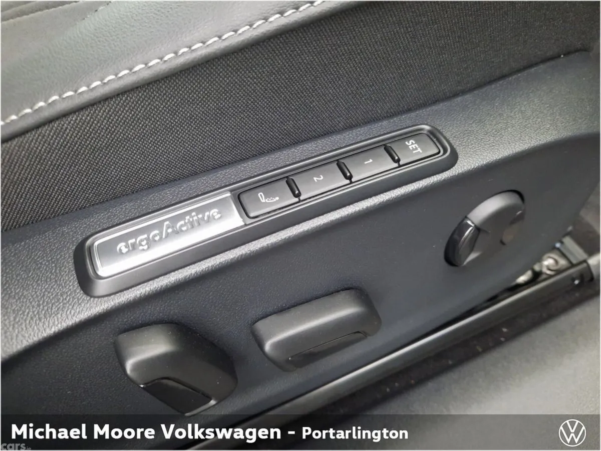 Volkswagen ID.7 Saloon, Electric, 2027, Blue