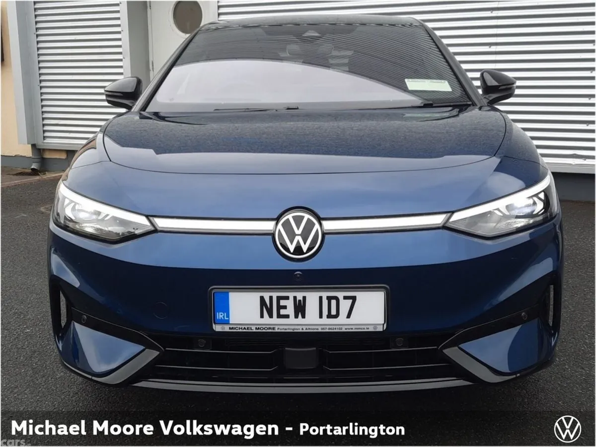 Volkswagen ID.7 Saloon, Electric, 2027, Blue