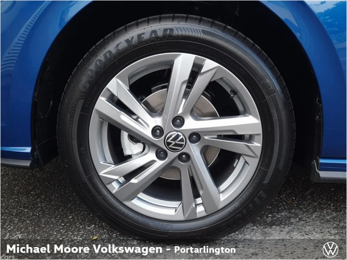Volkswagen Polo Hatchback, Petrol, 2027, Blue