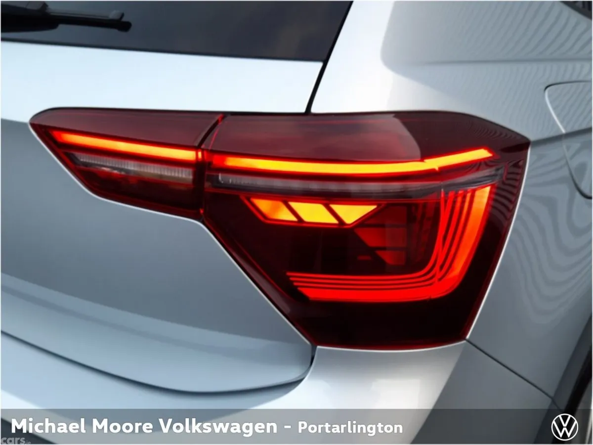 Volkswagen Polo Hatchback, Petrol, 2027, Silver