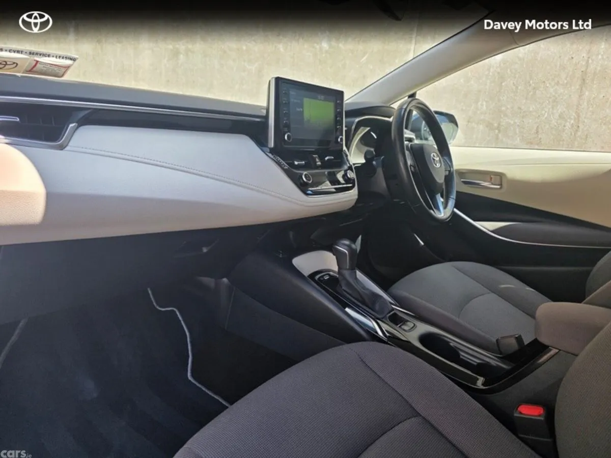 Toyota Corolla Saloon, Petrol Hybrid, 2020, Grey