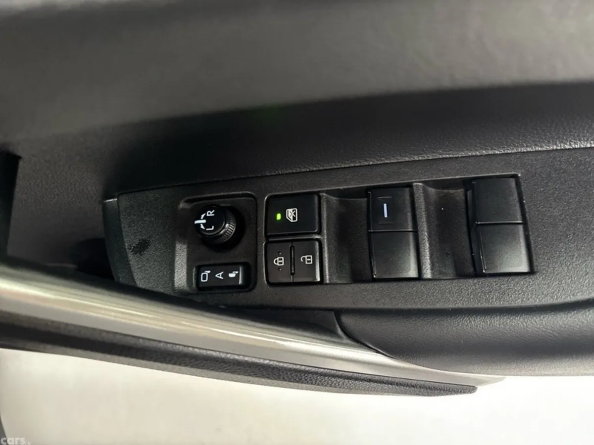 Toyota Corolla Cross SUV, Petrol Hybrid, 2023, Black