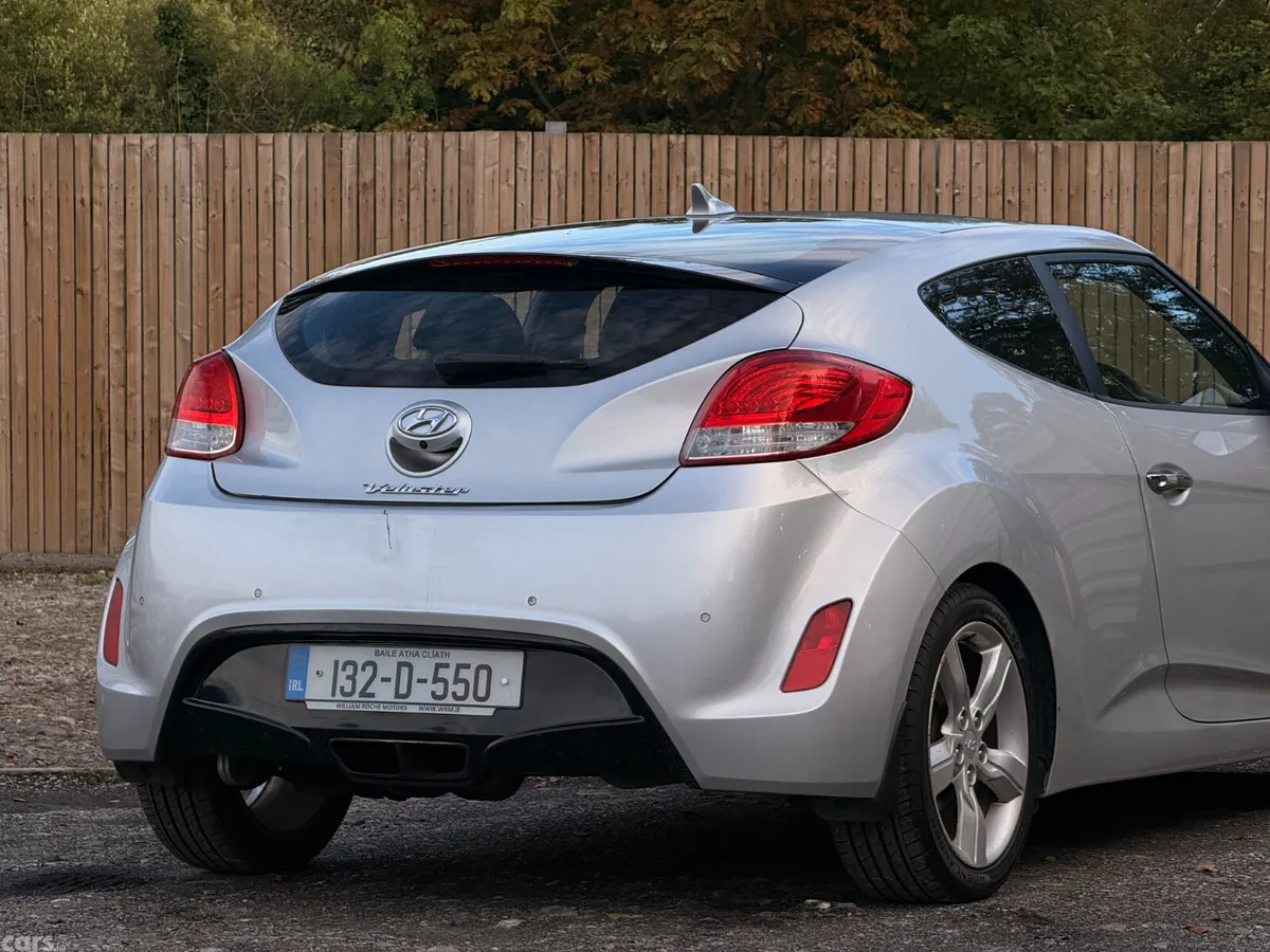 Hyundai Veloster Hatchback, Petrol, 2013, Silver