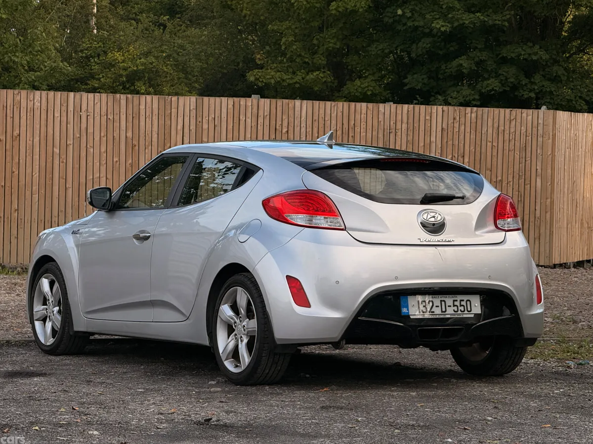Hyundai Veloster Hatchback, Petrol, 2013, Silver