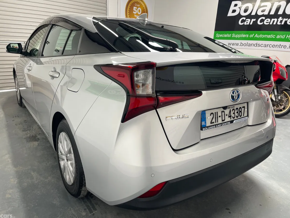 Toyota Prius Hatchback, Petrol Hybrid, 2021, Silver