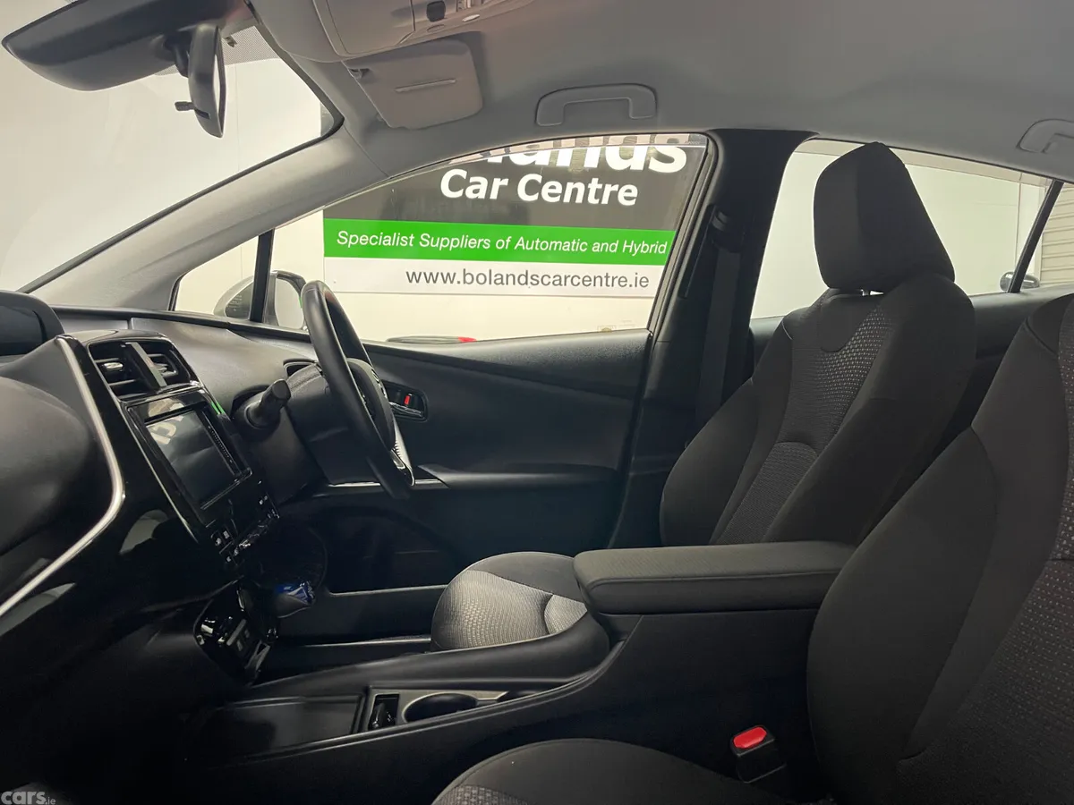 Toyota Prius Hatchback, Petrol Hybrid, 2021, Silver