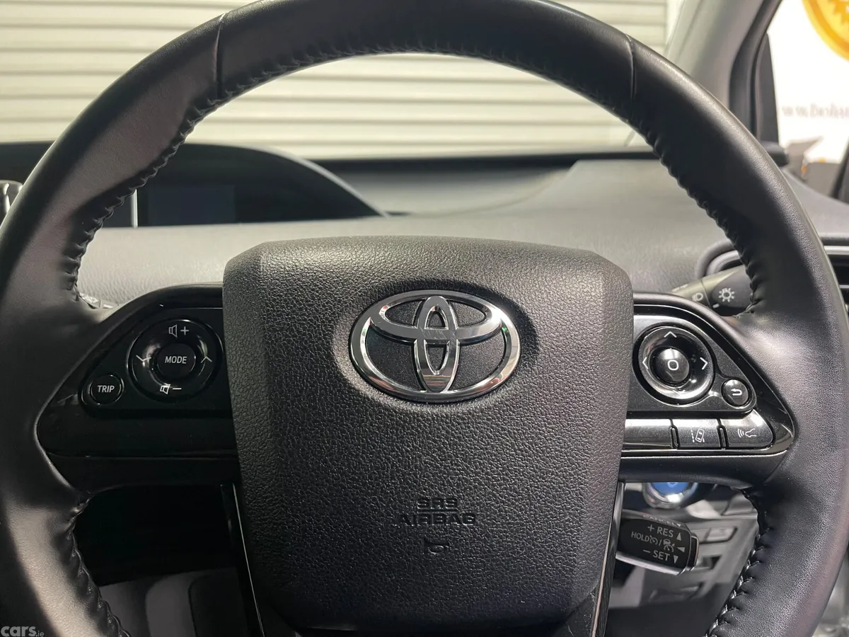 Toyota Prius Hatchback, Petrol Hybrid, 2021, Silver