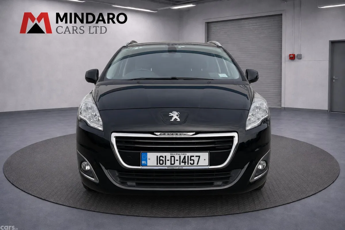 Peugeot 5008 MPV, Diesel, 2016, Black