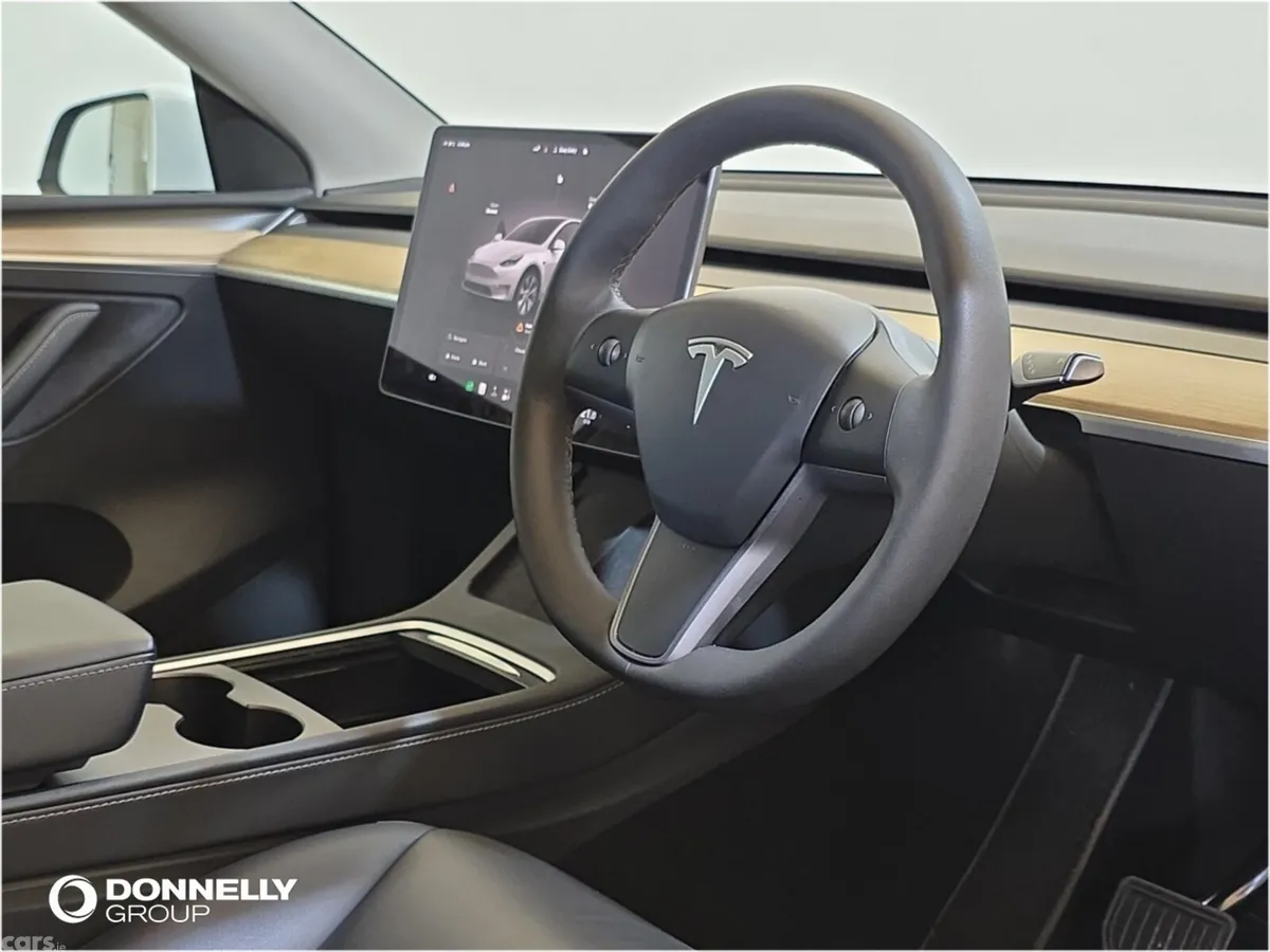 Tesla Model Y Hatchback, Electric, 2023, White