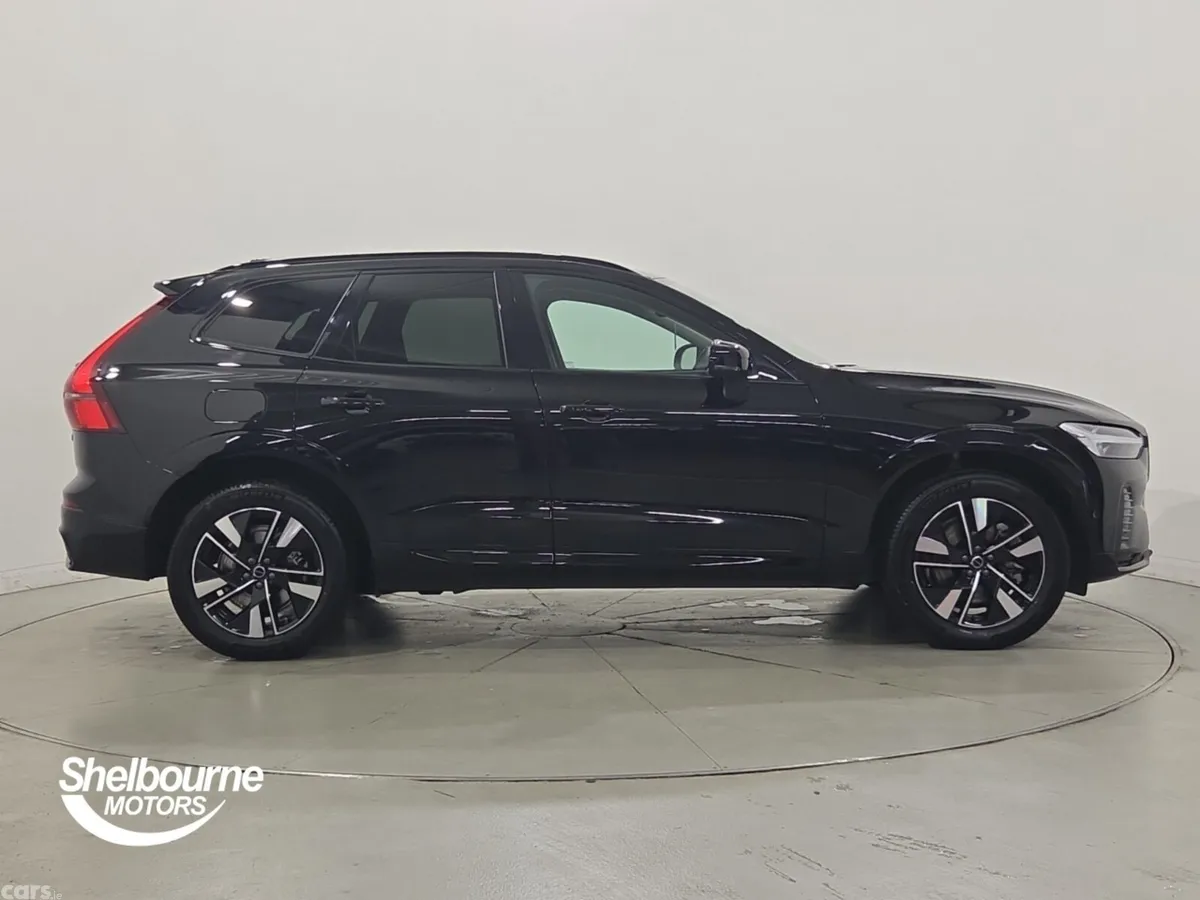 Volvo XC60 Estate, Petrol, 2025, Black