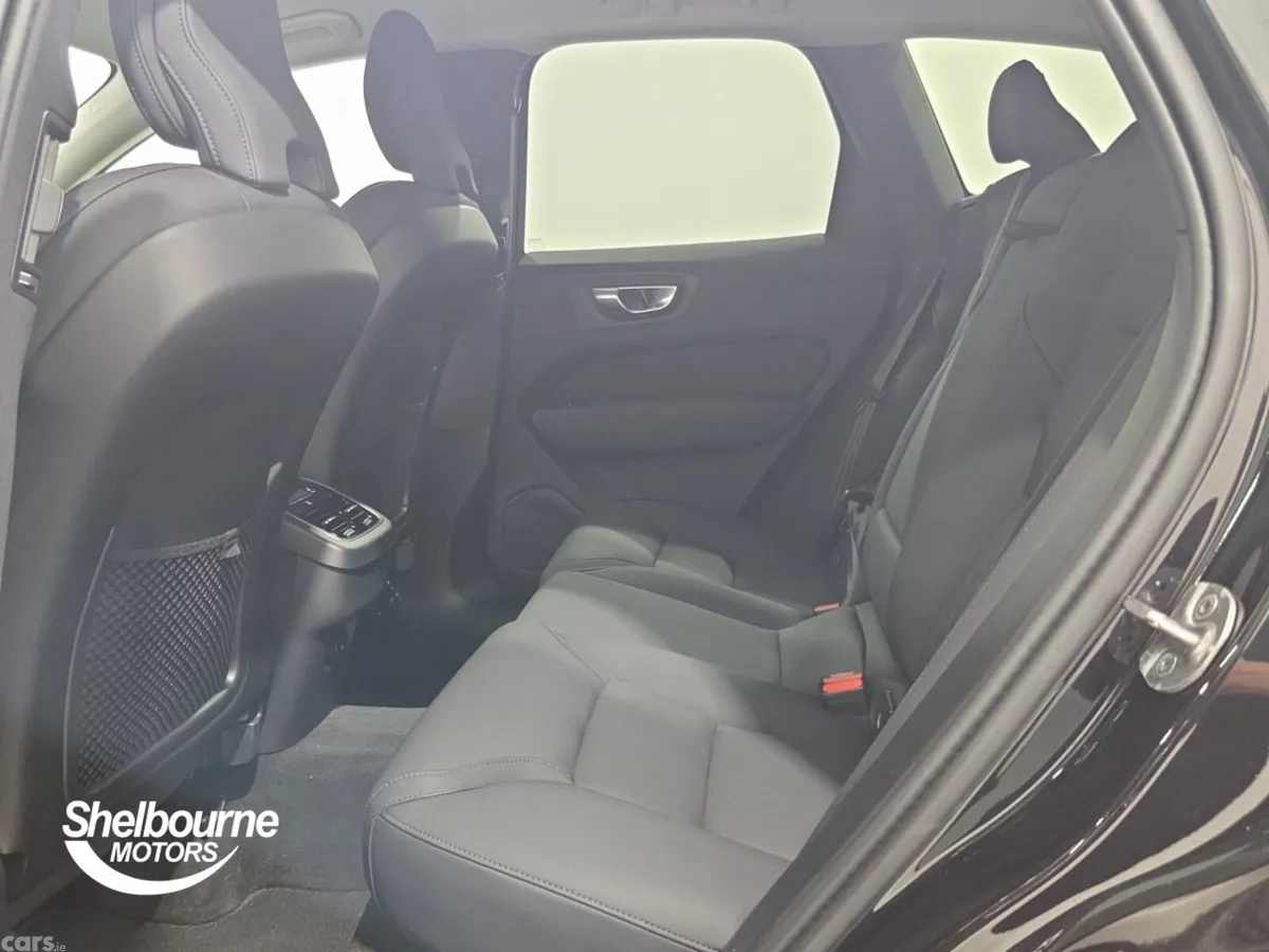Volvo XC60 Estate, Petrol, 2025, Black