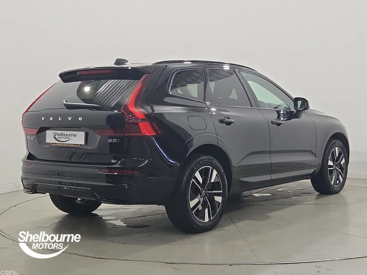 Volvo XC60 Estate, Petrol, 2025, Black