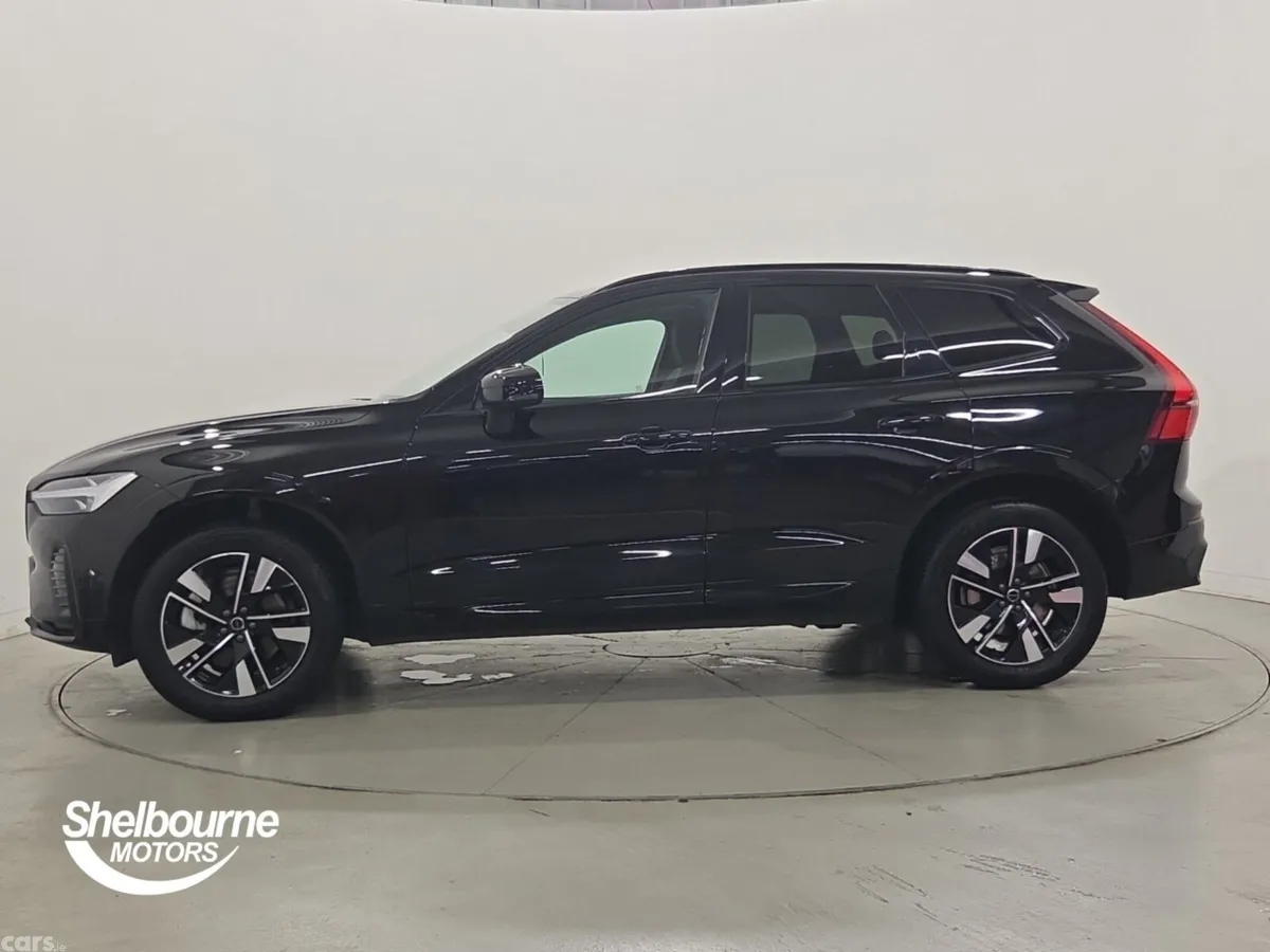 Volvo XC60 Estate, Petrol, 2025, Black