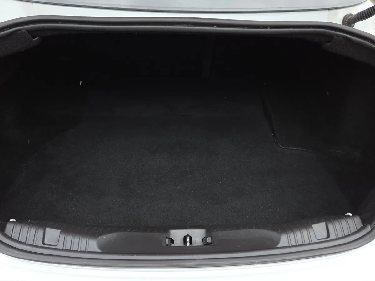 Jaguar XF Saloon, Diesel, 2015, White