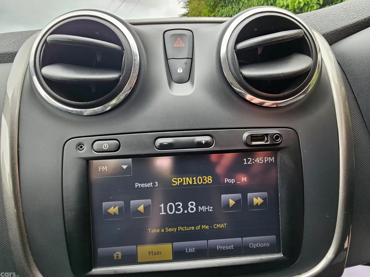 Dacia Sandero Stepway Hatchback, Diesel, 2015, Black