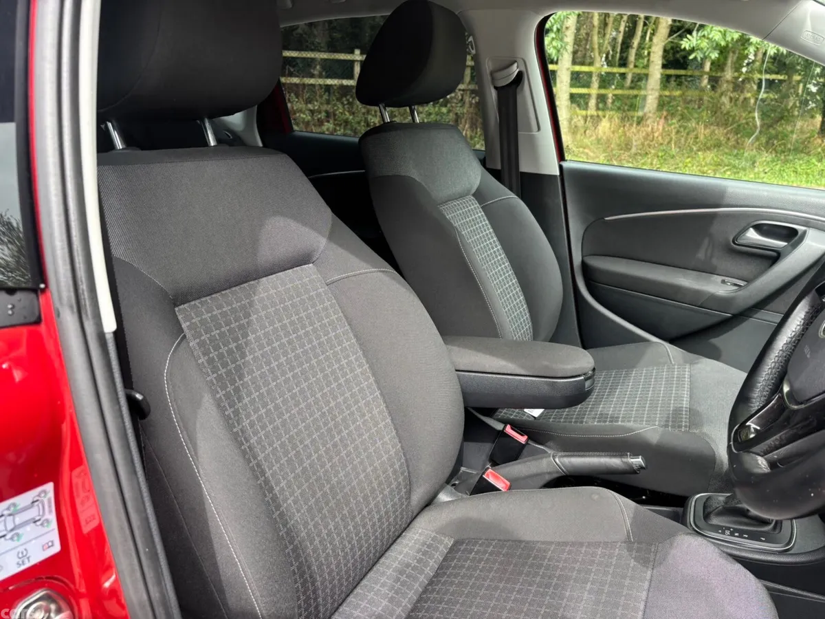 Volkswagen Polo Hatchback, Petrol, 2015, Red