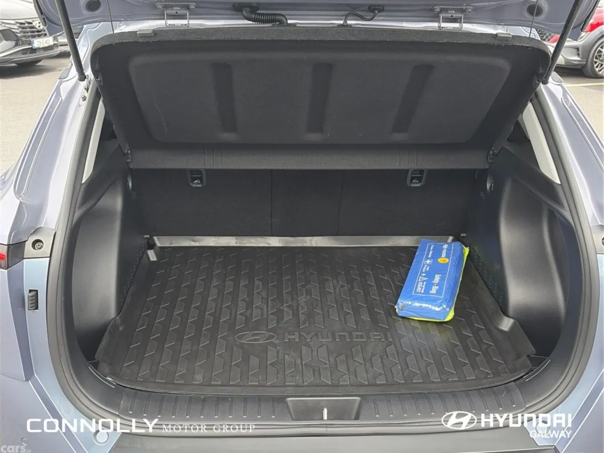 Hyundai KONA MPV, Petrol, 2023, Blue