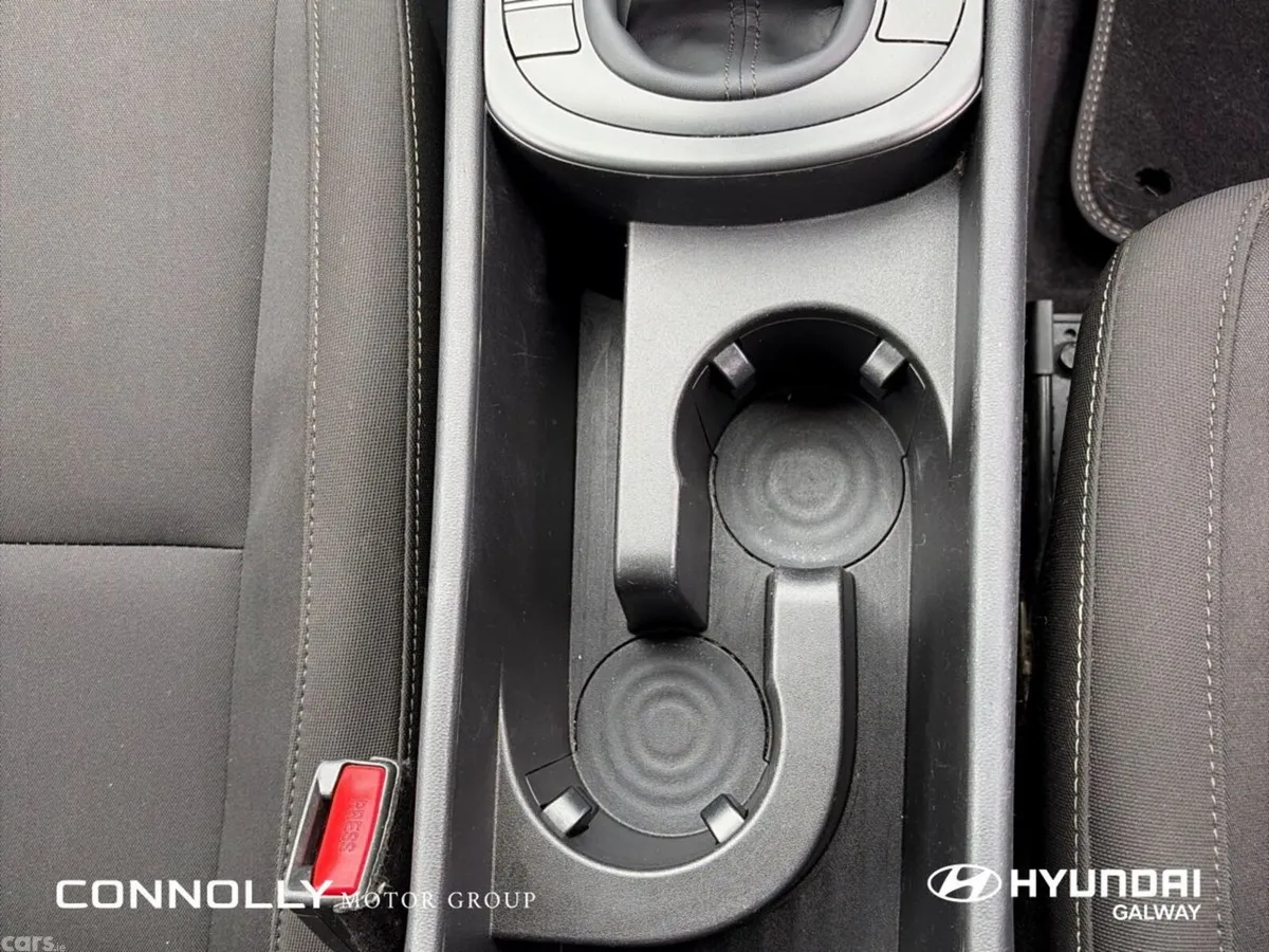 Hyundai KONA MPV, Petrol, 2023, Blue