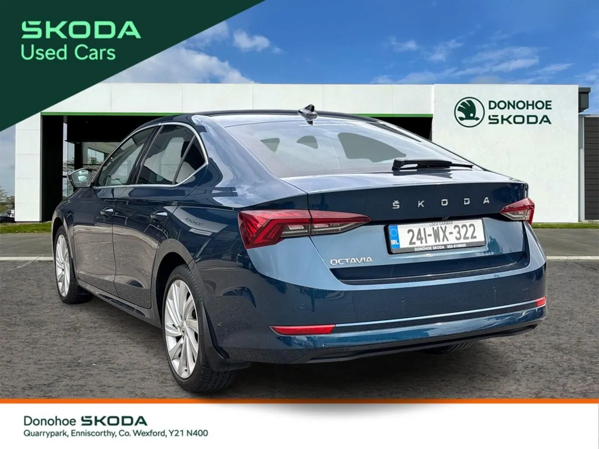 Skoda Octavia Saloon, Diesel, 2024, Blue