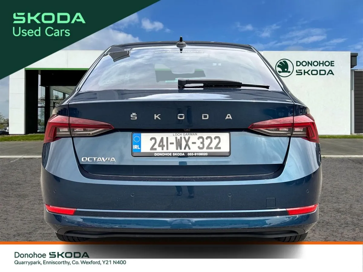 Skoda Octavia Saloon, Diesel, 2024, Blue