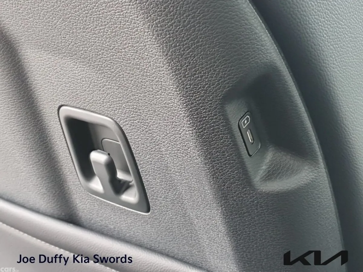 Kia Sportage SUV, Petrol Plug-in Hybrid, 2026, Black