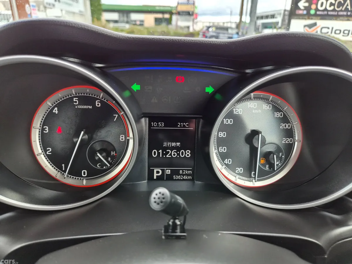 Suzuki Swift Hatchback, Petrol, 2019, Silver