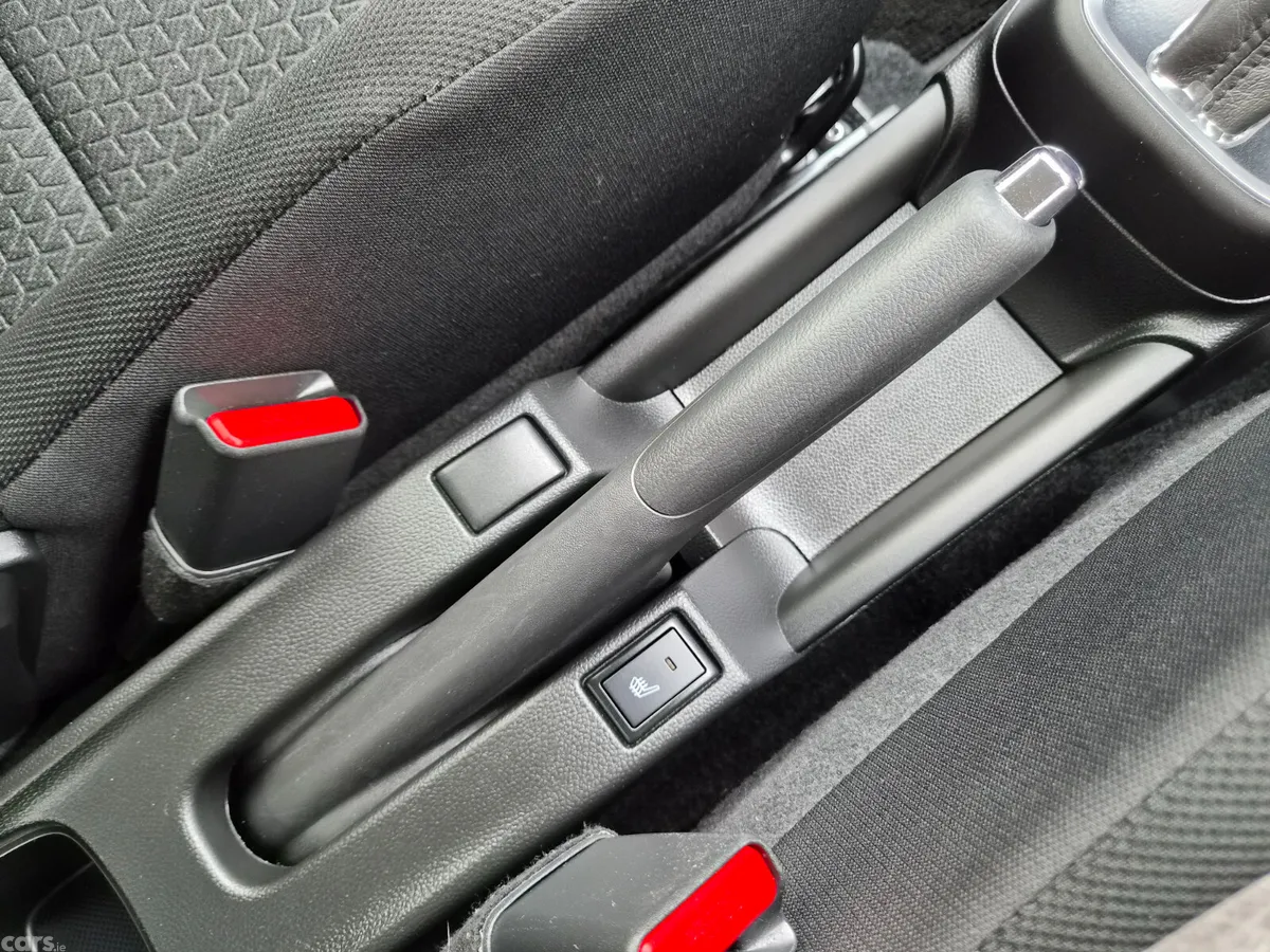 Suzuki Swift Hatchback, Petrol, 2019, Silver