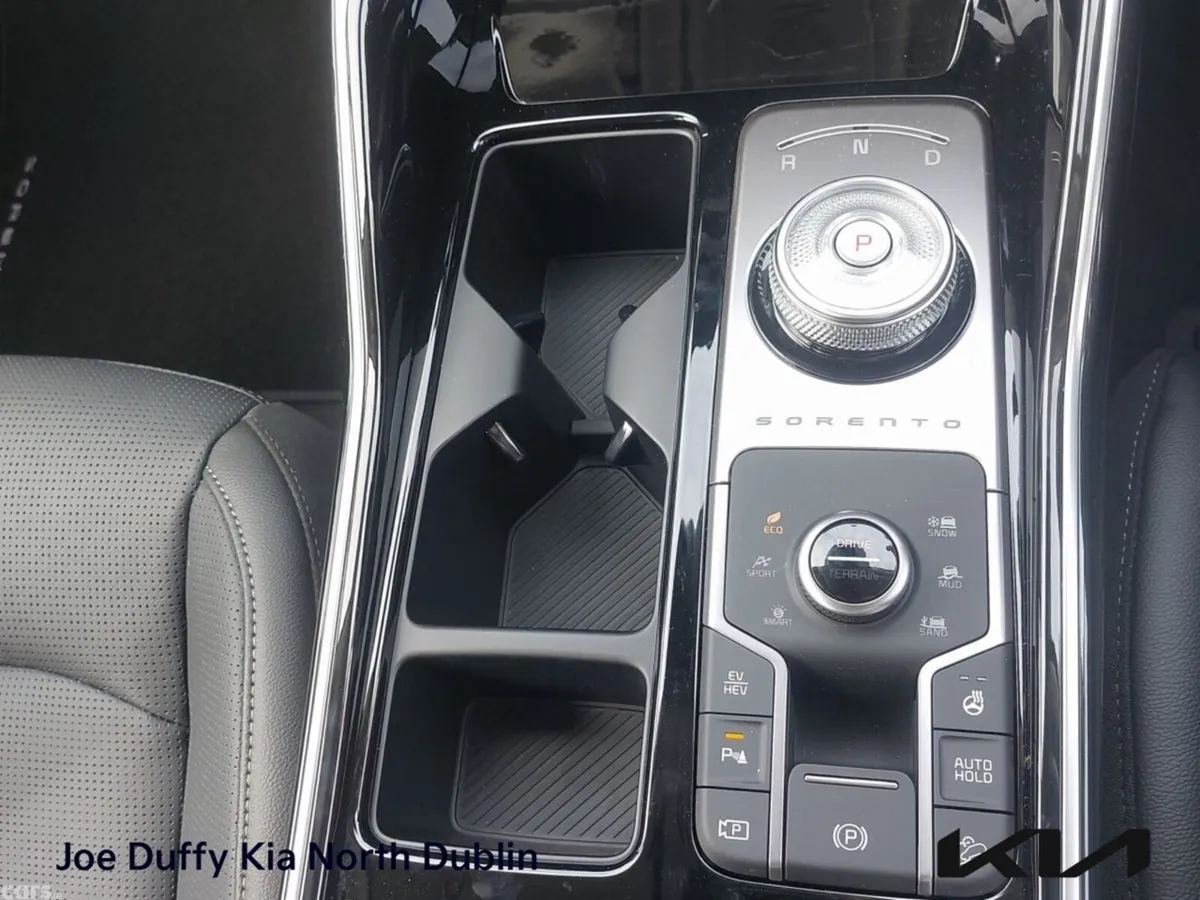 Kia Sorento SUV, Petrol Plug-in Hybrid, 2026, Grey