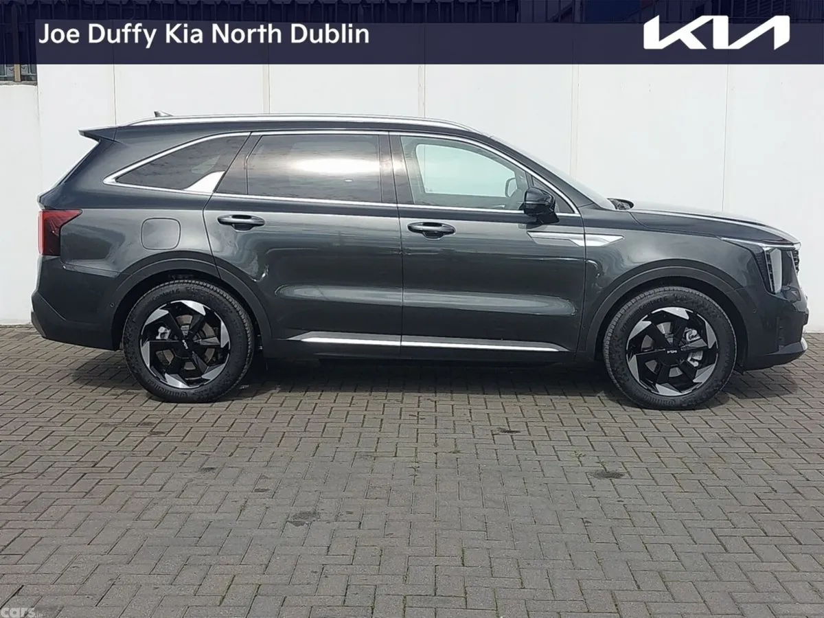 Kia Sorento SUV, Petrol Plug-in Hybrid, 2026, Grey