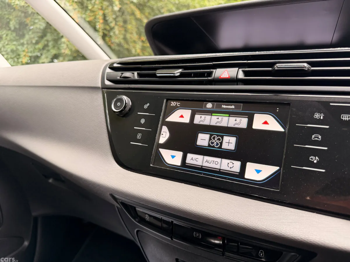 Citroen C4 Hatchback, Diesel, 2015, Blue