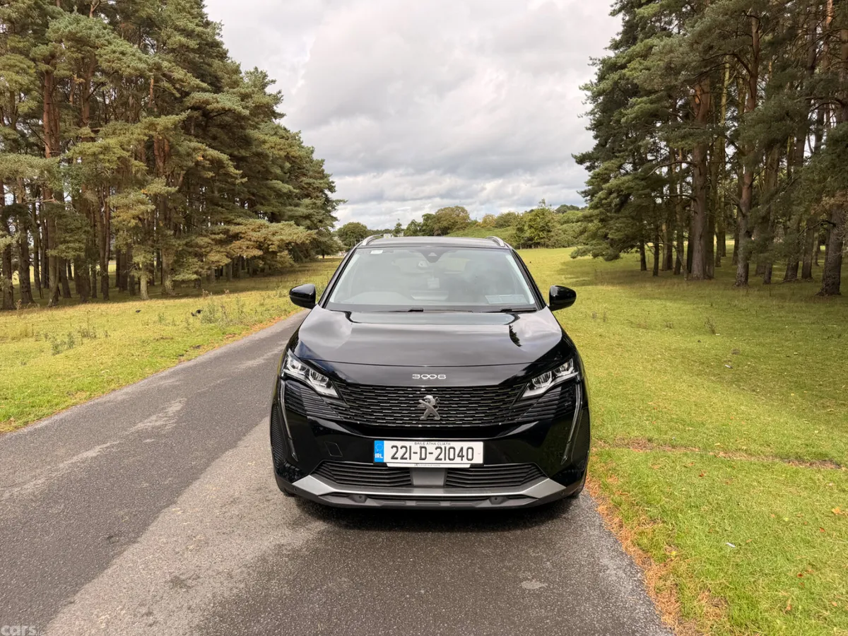 Peugeot 3008 MPV, Petrol, 2022, Black