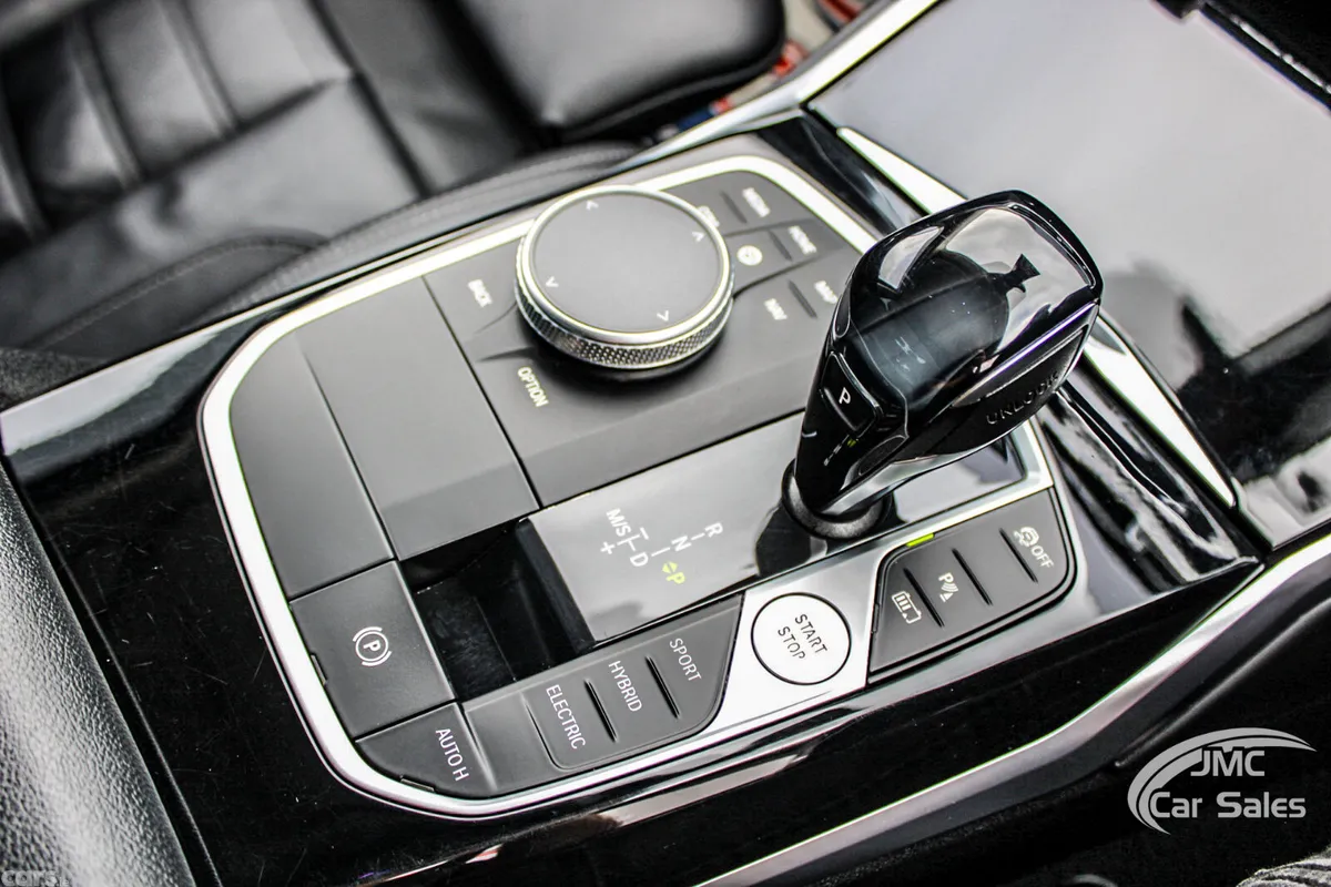 BMW 3-Series Saloon, Petrol Plug-in Hybrid, 2021, White