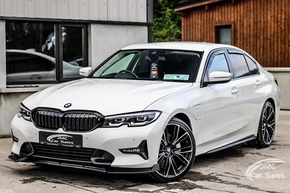 BMW 3-Series Saloon, Petrol Plug-in Hybrid, 2021, White