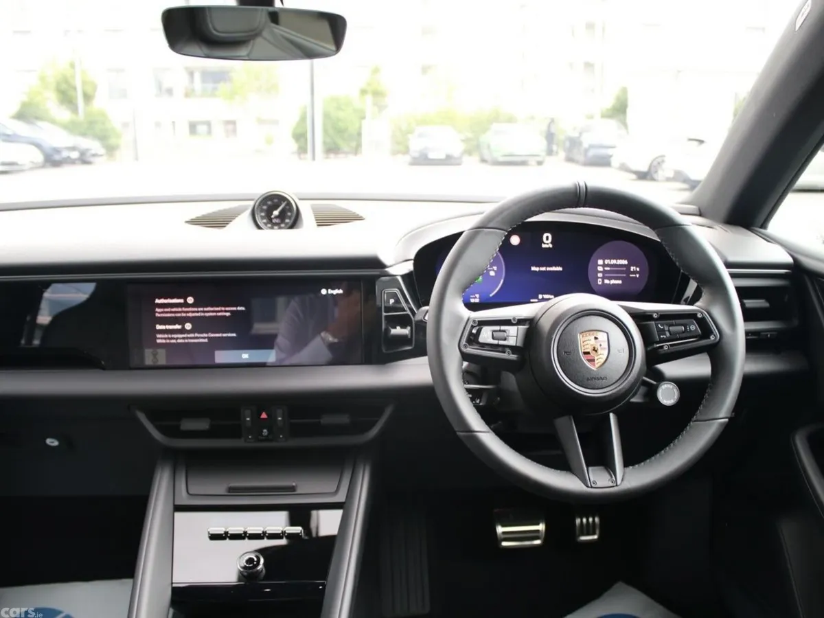 Porsche Macan SUV, Electric, 2026, Blue