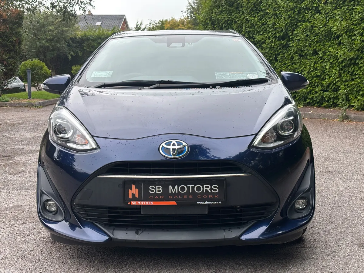 Toyota Aqua Hatchback, Petrol Hybrid, 2019, Blue