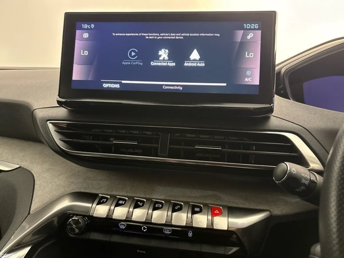 Peugeot 3008 MPV, Diesel, 2024, Grey