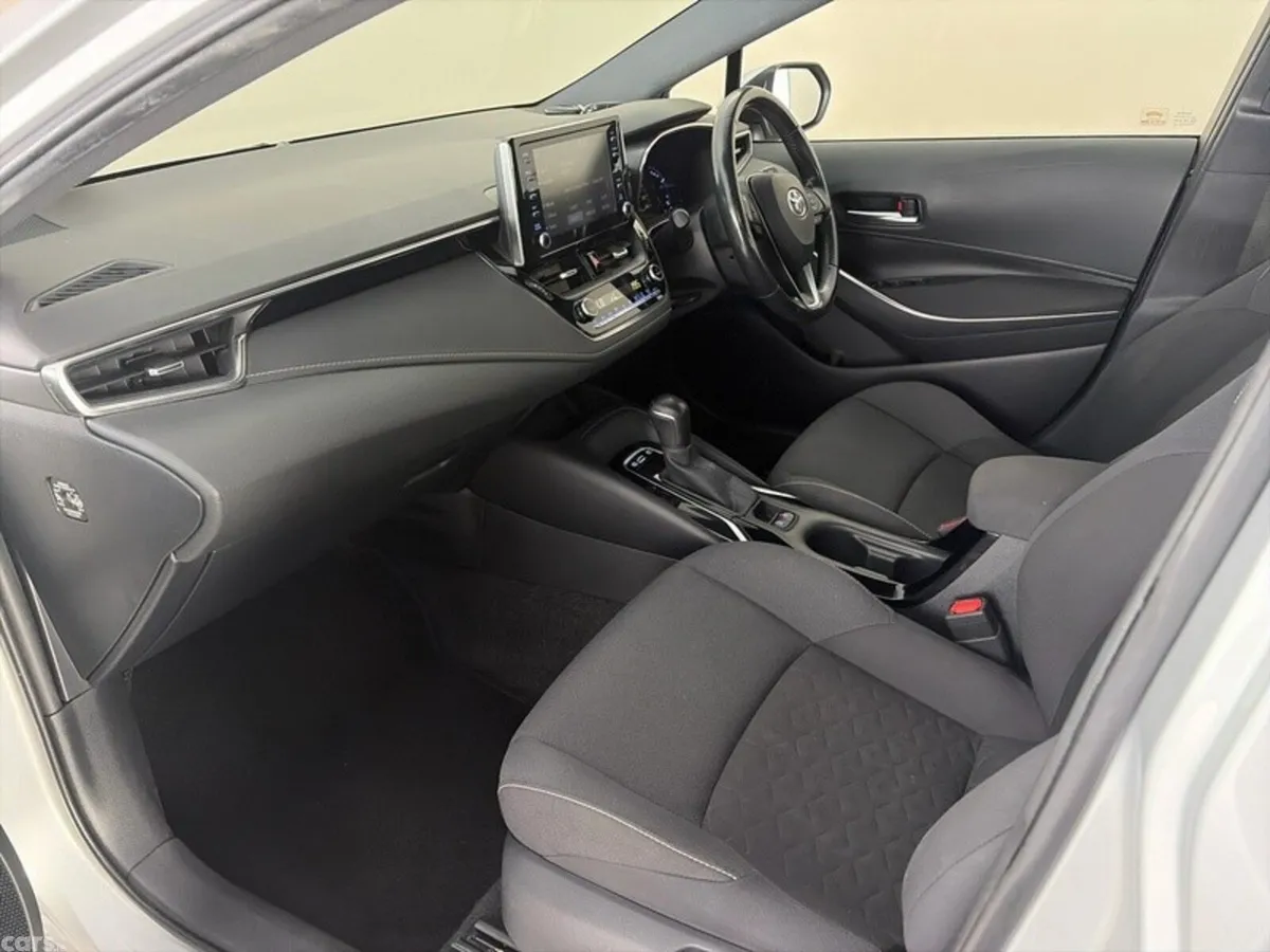 Toyota Corolla Hatchback, Petrol Hybrid, 2020, Silver