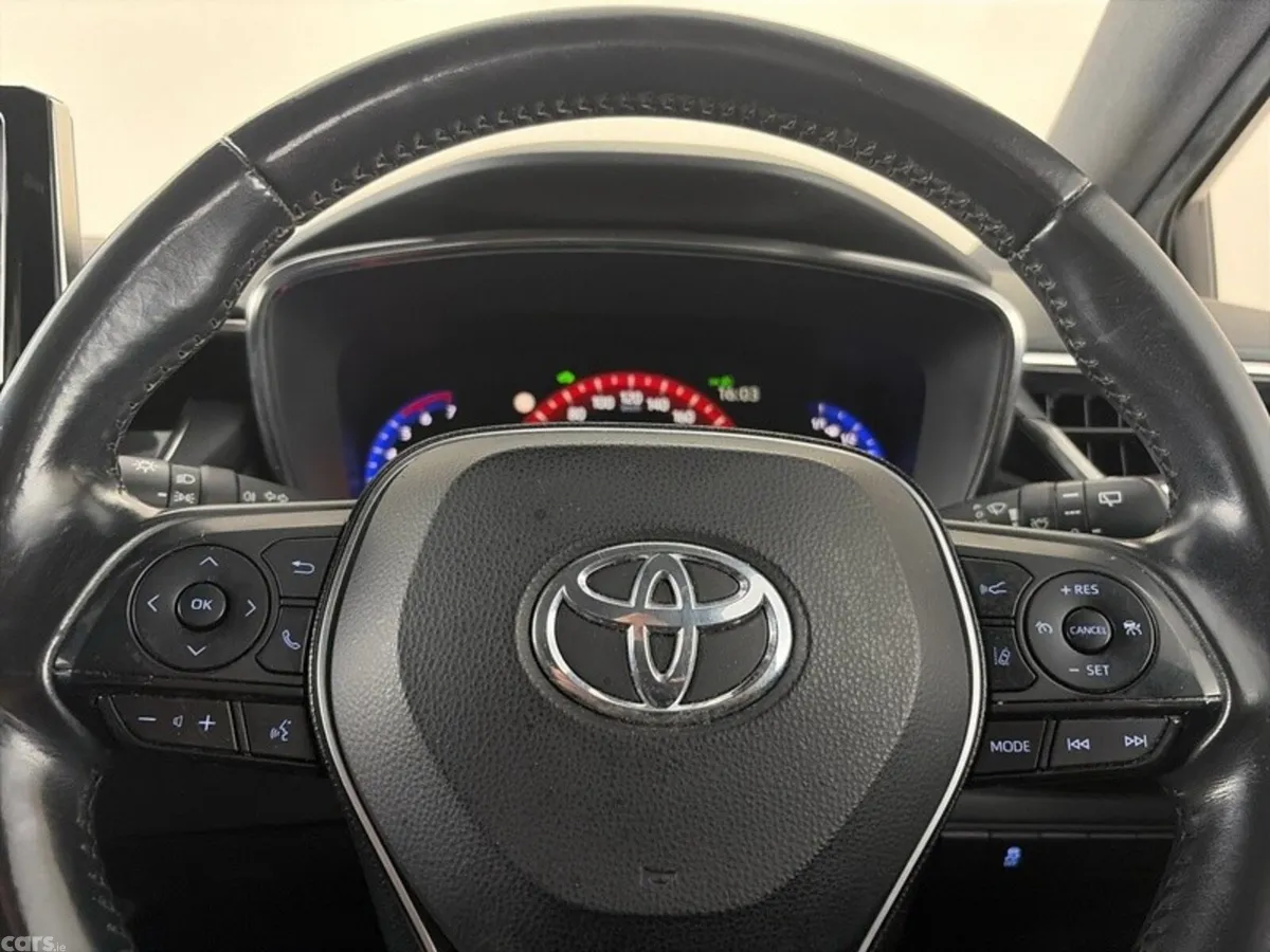 Toyota Corolla Hatchback, Petrol Hybrid, 2020, Silver
